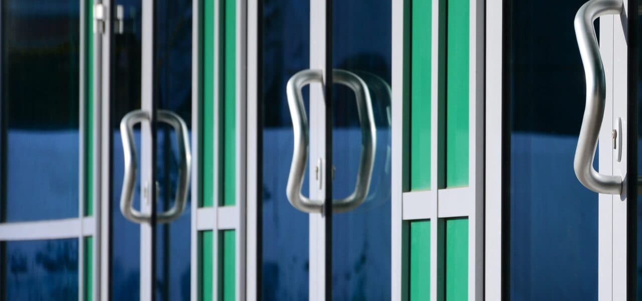 chrome-door-handle-and-glass-of-modern-aluminium-d-2026-03-24-05-28-18-utc-2048x2048